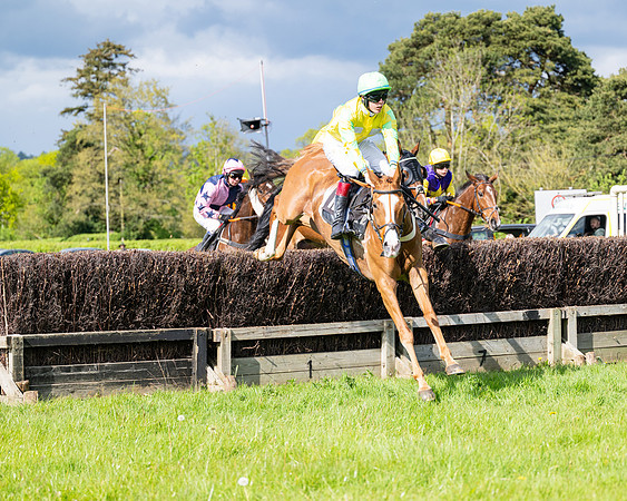 Race 4 -  2M4F Conditions  (44 of 102)