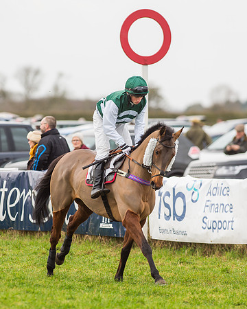Kimblewick Easter Meeting 2017