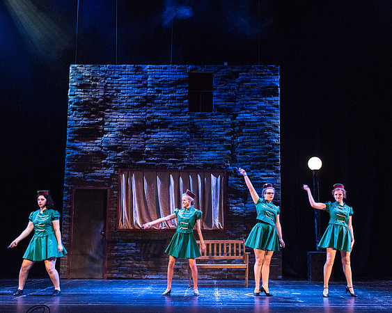 Singing in th Rain -  Thursday - Act 1  (52 of 360)