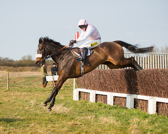 Race 3 - Confined (66 of 76).jpg