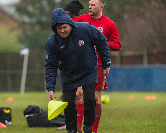 Barton Rovers 2 Beaconsfield Town 3