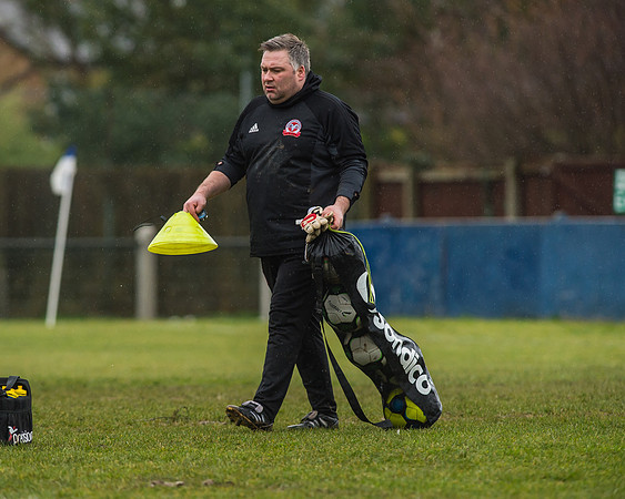 Barton Rovers 2 Beaconsfield Town 3