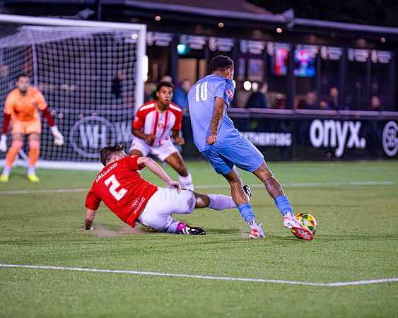 Bracknell Town 0 Beaconsfield Town 3 (31 of 407)