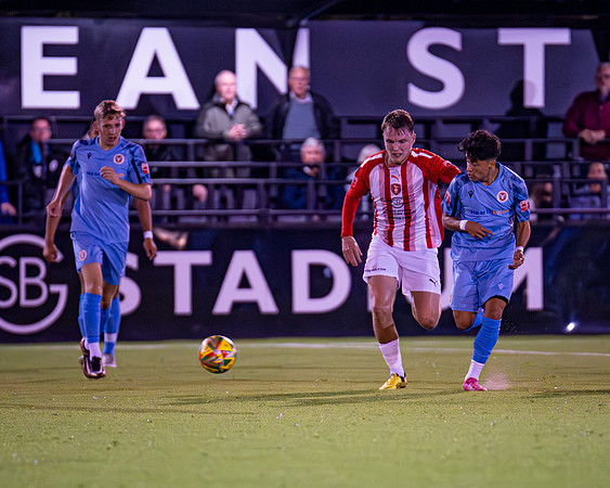 Bracknell Town 0 Beaconsfield Town 3 (39 of 407)