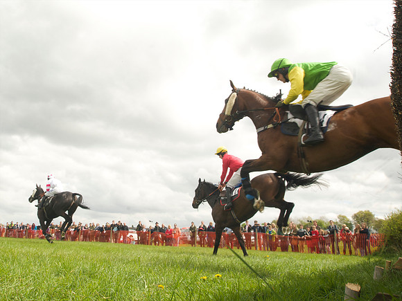 Kimblewick at Kimble Confined Hunts Race