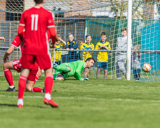Moneyfields 2 Rams 4
