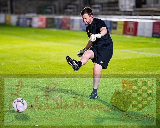 Chesham Utd 4 Bishops Cleeve 0 (2 of 405)