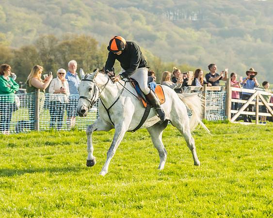 Kimblewick Easter Meeting 2017