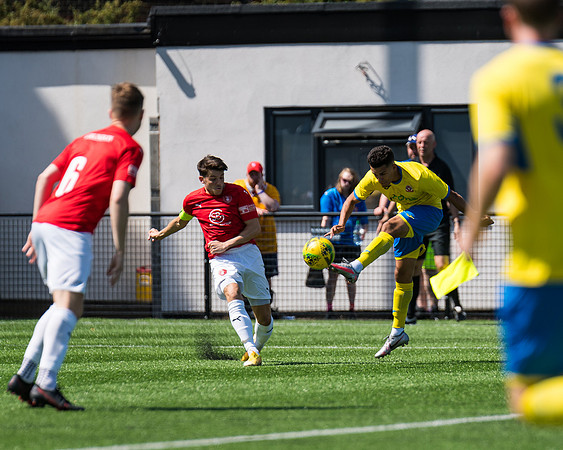 Bracknell Town 4 Rams 2  (21 of 250)