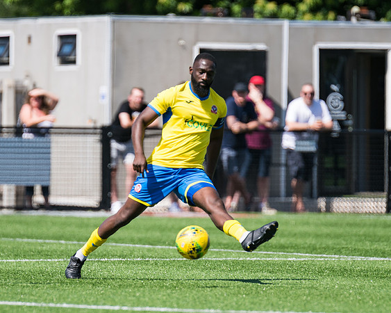 Bracknell Town 4 Rams 2  (22 of 250)