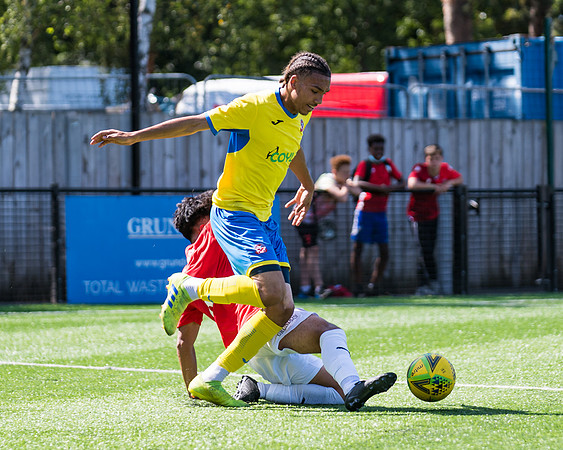 Bracknell Town 4 Rams 2  (61 of 250)