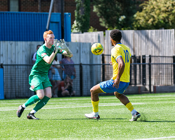 Bracknell Town 4 Rams 2  (64 of 250)