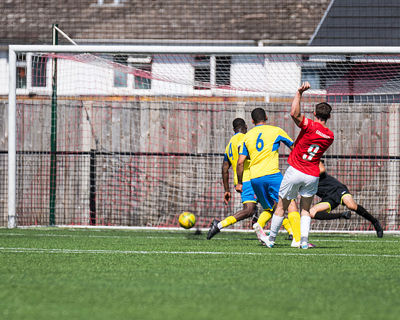 Bracknell Town 4 Rams 2  (79 of 250)
