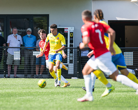 Bracknell Town 4 Rams 2  (115 of 250)