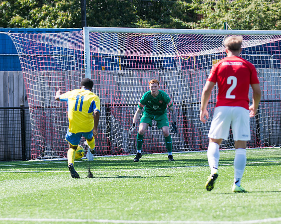Bracknell Town 4 Rams 2  (128 of 250)