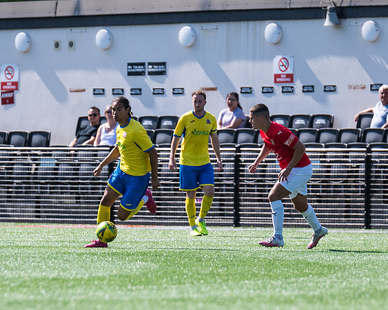 Bracknell Town 4 Rams 2  (136 of 250)