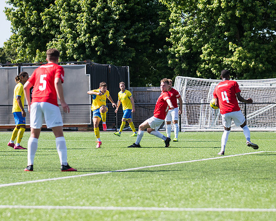 Bracknell Town 4 Rams 2  (144 of 250)