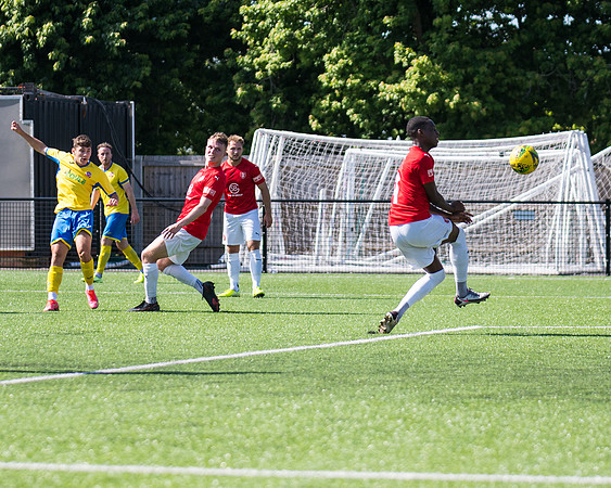 Bracknell Town 4 Rams 2  (145 of 250)