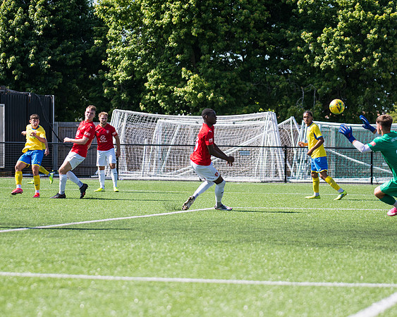 Bracknell Town 4 Rams 2  (146 of 250)