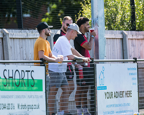 Bracknell Town 4 Rams 2  (160 of 250)