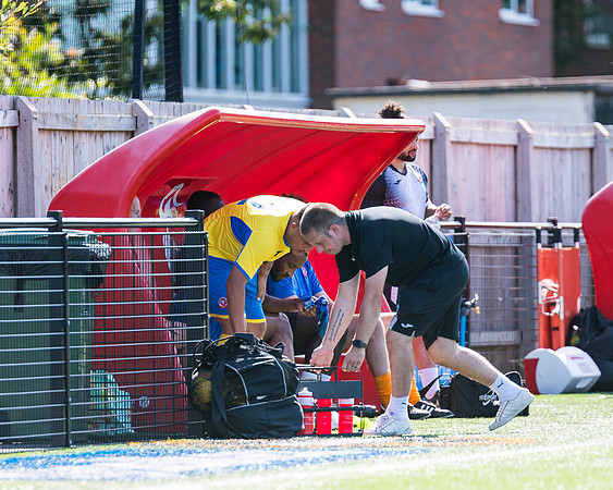 Bracknell Town 4 Rams 2  (162 of 250)