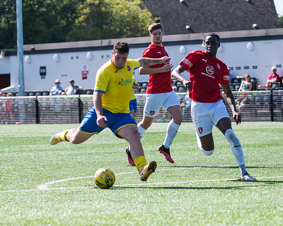 Bracknell Town 4 Rams 2  (175 of 250)