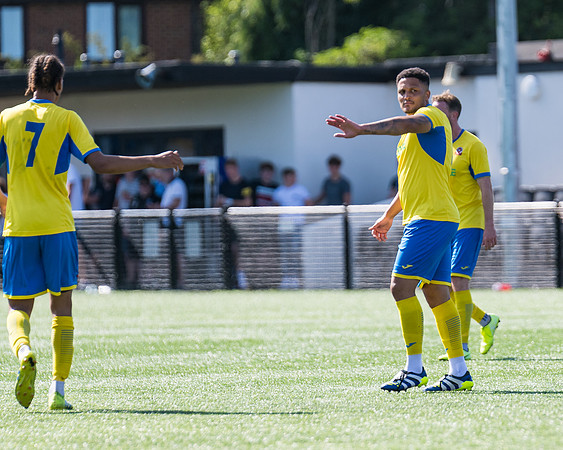 Bracknell Town 4 Rams 2  (182 of 250)