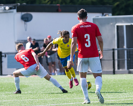 Bracknell Town 4 Rams 2  (188 of 250)