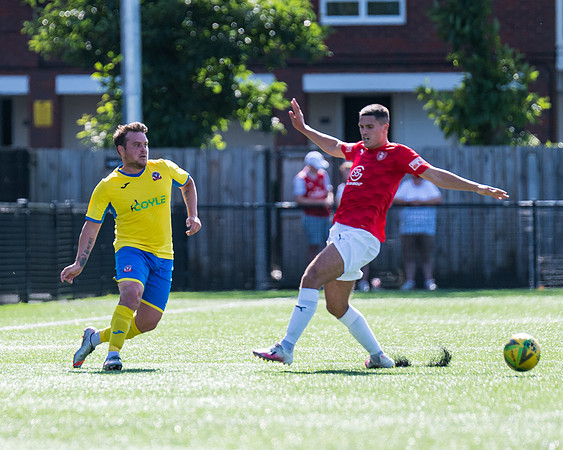 Bracknell Town 4 Rams 2  (195 of 250)