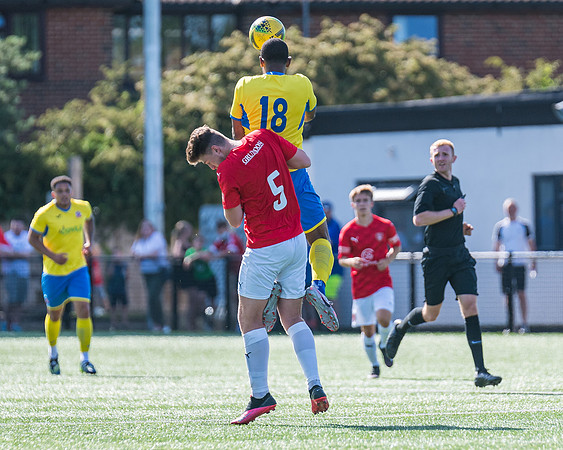 Bracknell Town 4 Rams 2  (203 of 250)