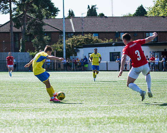 Bracknell Town 4 Rams 2  (202 of 250)