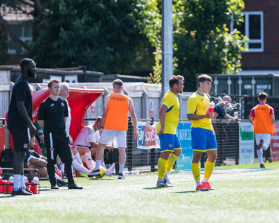 Bracknell Town 4 Rams 2  (209 of 250)