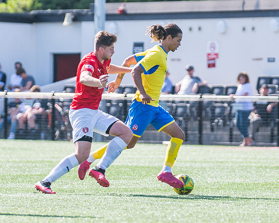 Bracknell Town 4 Rams 2  (216 of 250)
