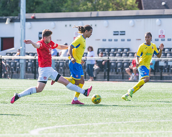 Bracknell Town 4 Rams 2  (217 of 250)