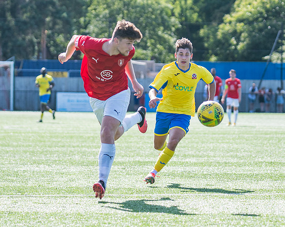 Bracknell Town 4 Rams 2  (233 of 250)
