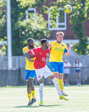 Bracknell Town 4 Rams 2  (237 of 250)