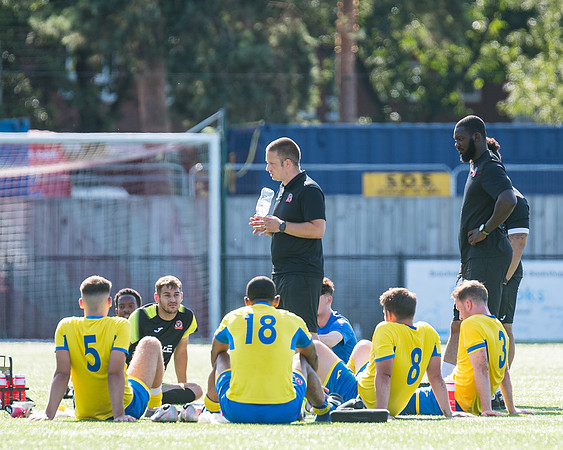 Bracknell Town 4 Rams 2  (250 of 250)