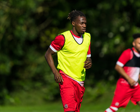 Wycombe Wanderers v Rams  (37 of 249)