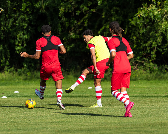 Wycombe Wanderers v Rams  (48 of 249)