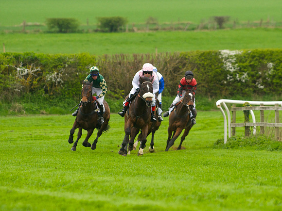 Race 4 - Nov-vets 35