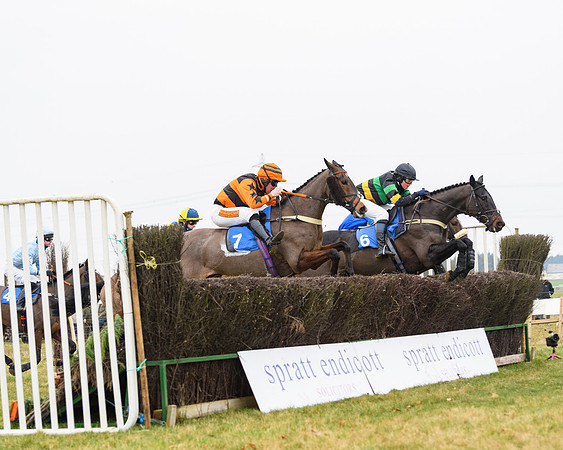 Race 2 - Restricted (47 of 100)