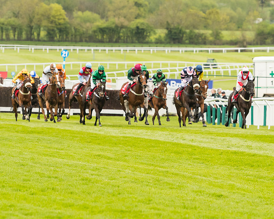 Race 2 - Connolly's Redmills intermediate Final HC - 3m2f