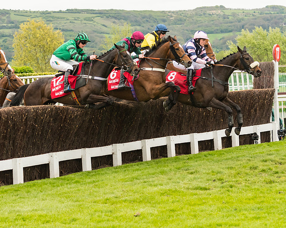 Race 2 - Connolly's Redmills intermediate Final HC - 3m2f