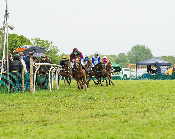 Race 1 - Novice and Veteran riders (12 of 60)