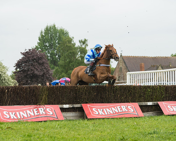 Race 1 - Novice and Veteran riders (28 of 60)