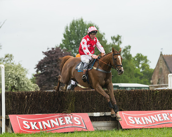 Race 1 - Novice and Veteran riders (32 of 60)