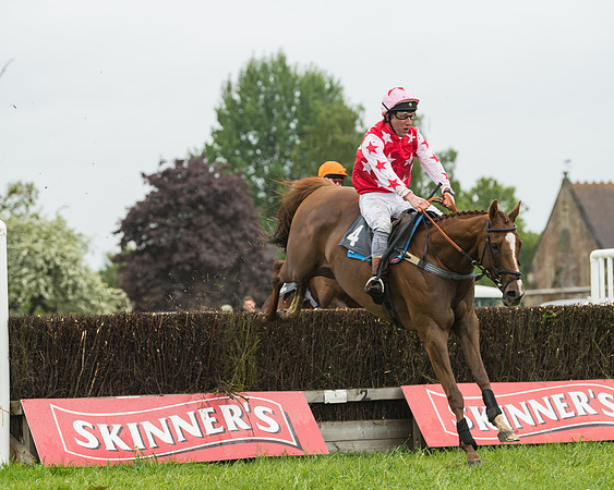 Race 1 - Novice and Veteran riders (33 of 60)
