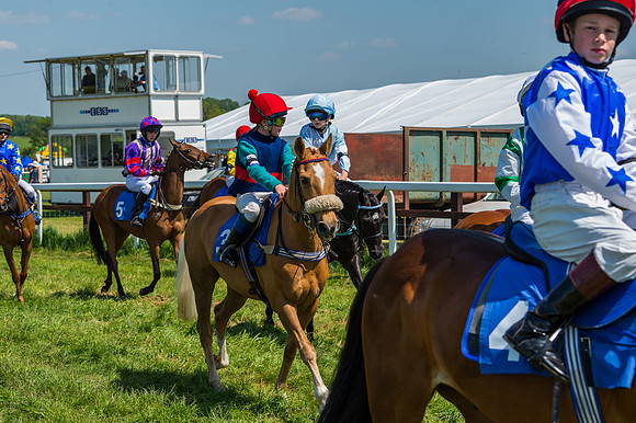 Edgcote Races