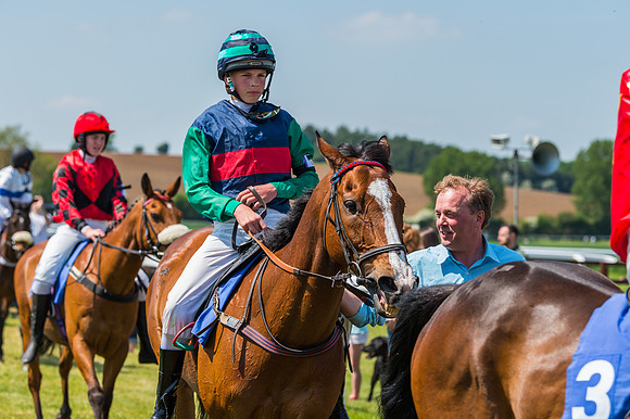 Edgcote Races