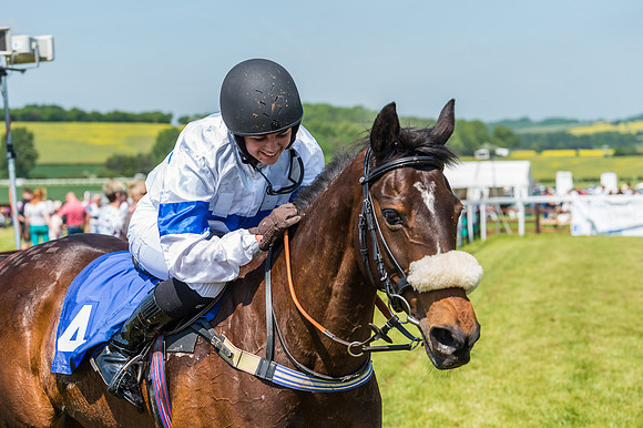Edgcote Races